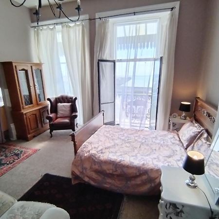 Sea View Studio Flat With Balcony, Parking Appartement Dover Buitenkant foto